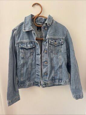 GAP Light Denim Jean Jacket in Faded Blue